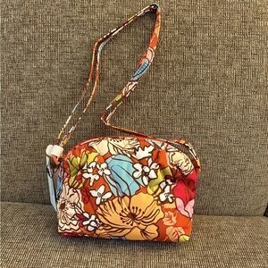 NWT Vera Bradley Camera Bag Crossbody in Midday Garden pattern